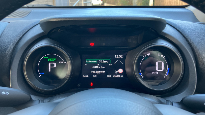 Toyota Yaris 1.5 Hybrid Design 5dr CVT Hybrid Hatchback